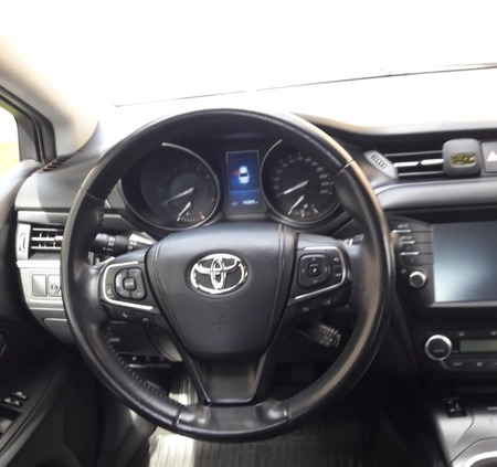 Toyota Avensis cena 63900 przebieg: 141000, rok produkcji 2015 z Trzebinia małe 254
